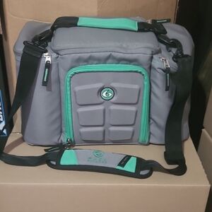 6 Pack Fitness Expert Innovator 500 Stealth Meal Management Bag